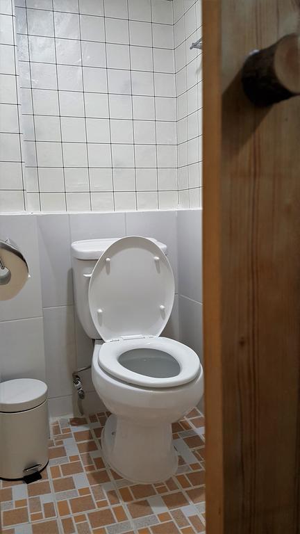 Lvia Guesthouse Сеул Екстериор снимка