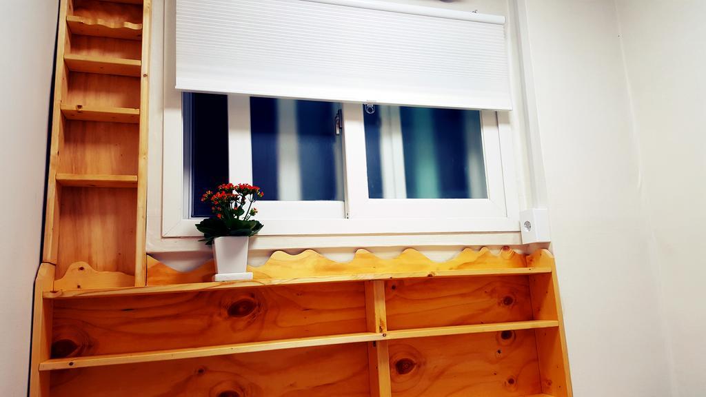 Lvia Guesthouse Сеул Екстериор снимка