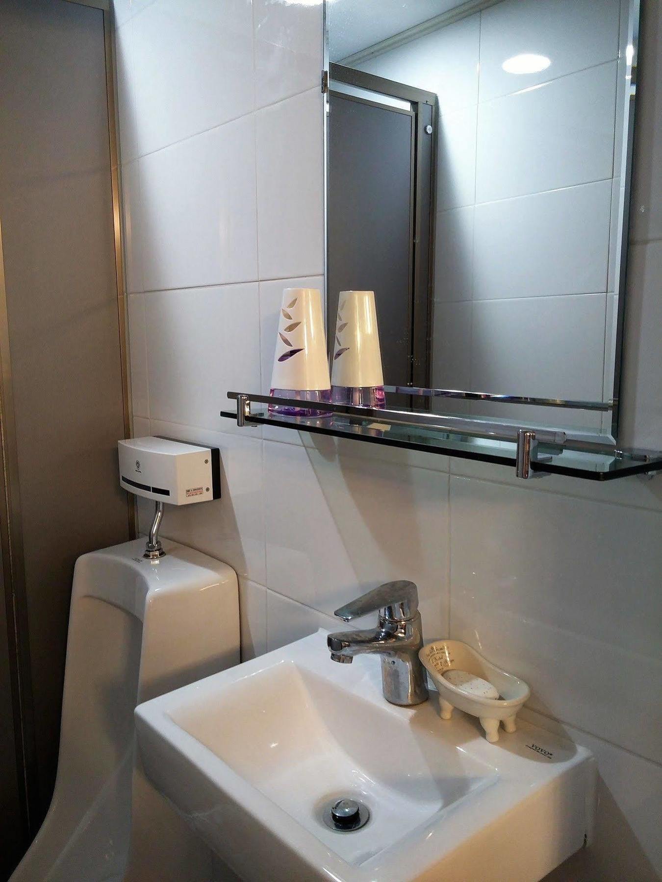 Lvia Guesthouse Сеул Екстериор снимка