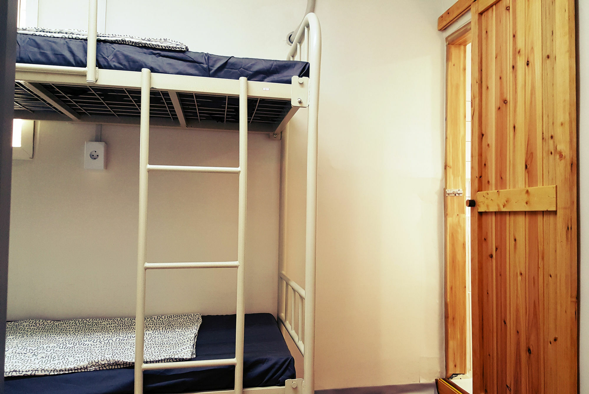 Lvia Guesthouse Сеул Екстериор снимка